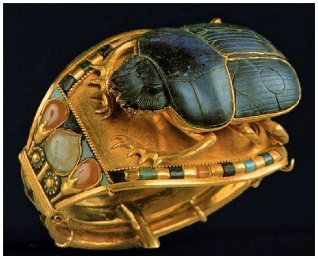 Скарабей жук в древнем египте фото