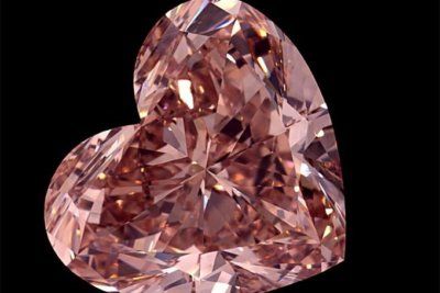 Розовый алмаз 46 карат, дал жизнь трем бриллиантам