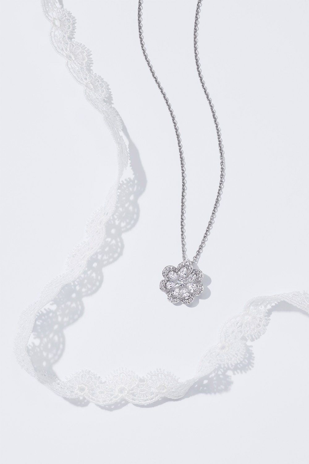 Precious Lace Chopard