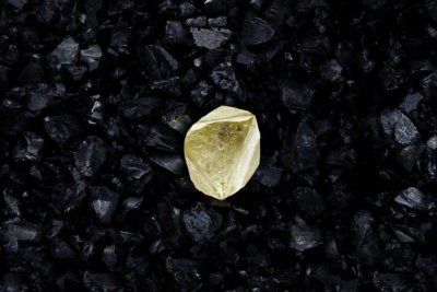 АЛРОСА решила назвать алмаз 100 карат 