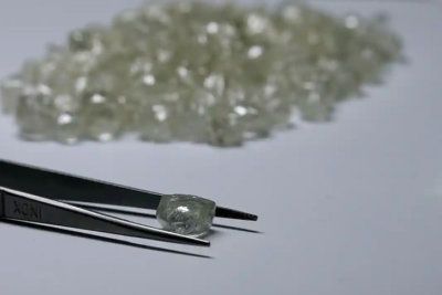 De Beers показала самые высокие продажи алмазов за последние три года
