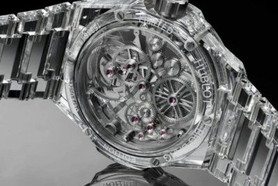 Новые часы Big Bang Integral Tourbillon Full Sapphire от Hublot