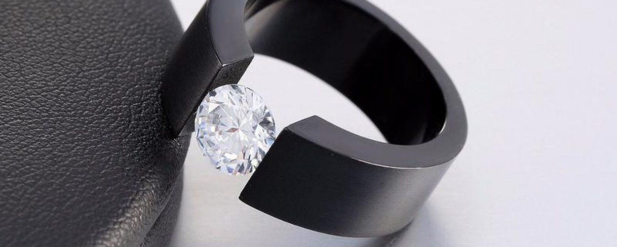 Черные обручальные кольца: стильное и оригинальное решение для смелой пары