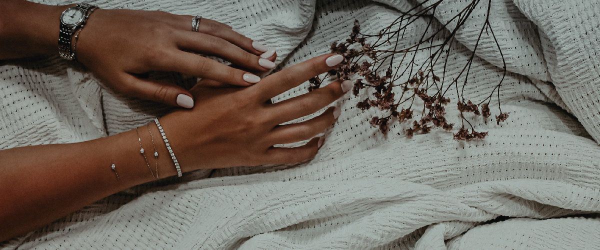 царапаются обручальные кольца что делать
