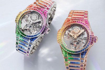 Компания Hublot выпустила часы Big Bang инкрустированные 484 драгоценными камнями