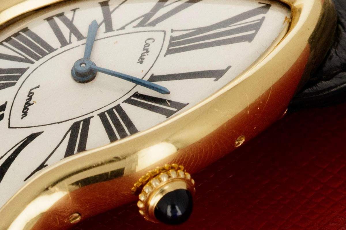Винтажные часы Cartier Crash проданы за 