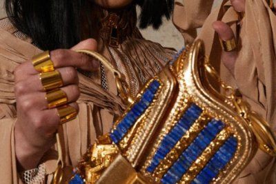 Balmain представил коллекцию высокой моды вдохновленный культурой Египта