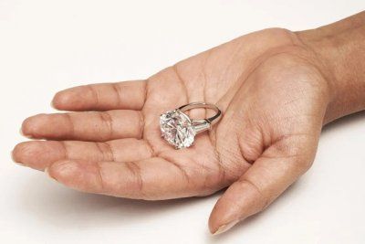 Установлен новый мировой рекорд в онлайн-продажах бриллиантов