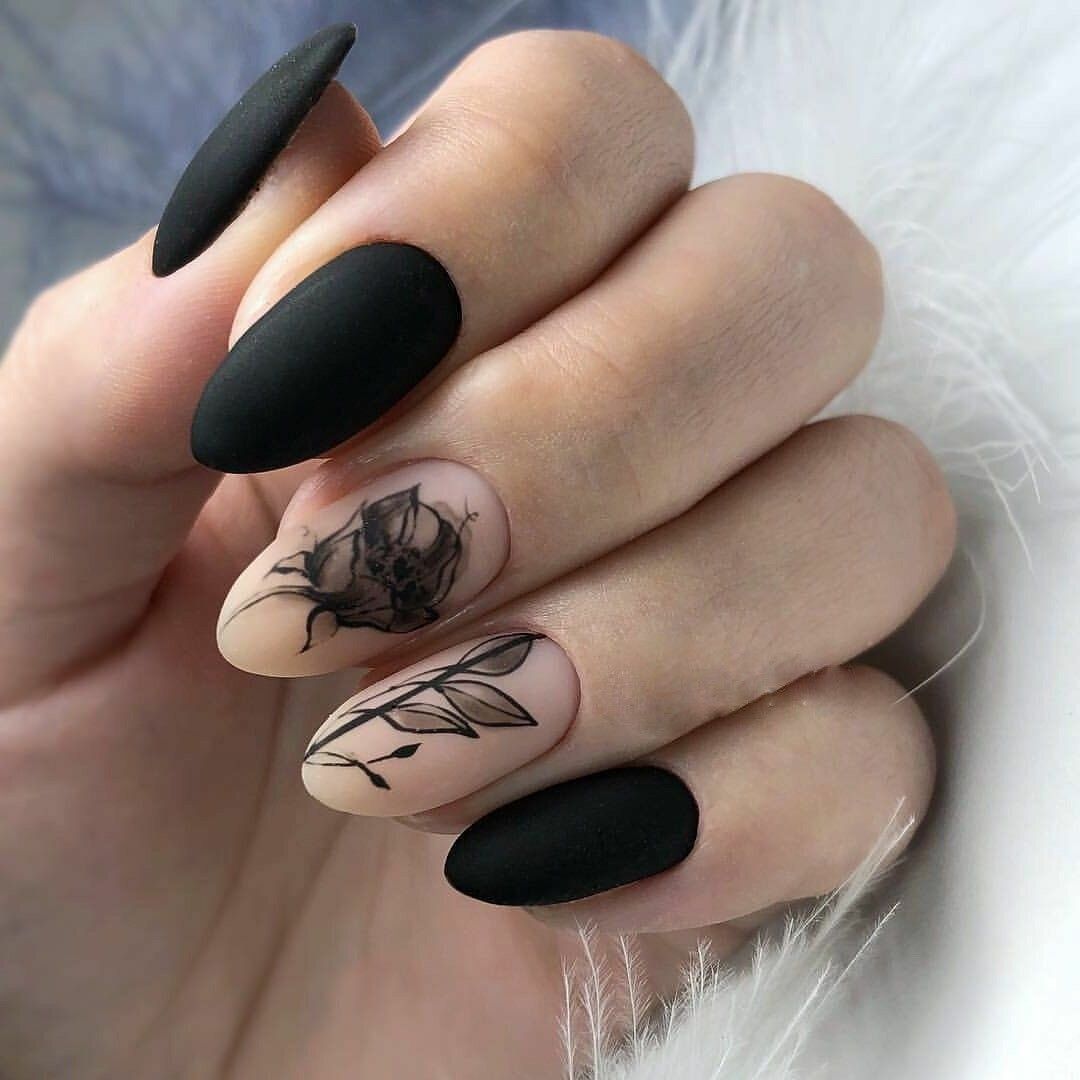 Маникюр черные миндальные ногти. Красивый матовый маникюр. Черные ногти. Красивые черные ногти. Черные матовые ногти.