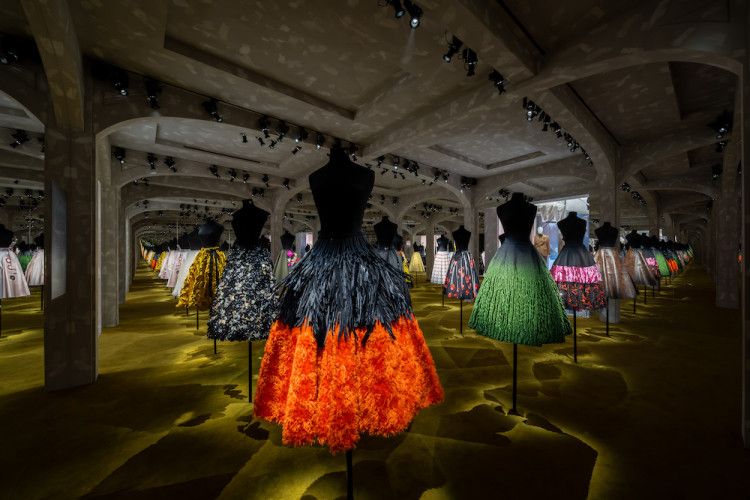 Выставка в честь 110 лет Prada открылась в Шанхае