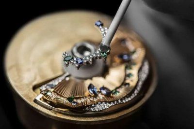 Часы Grand Bal de Printemps от Dior