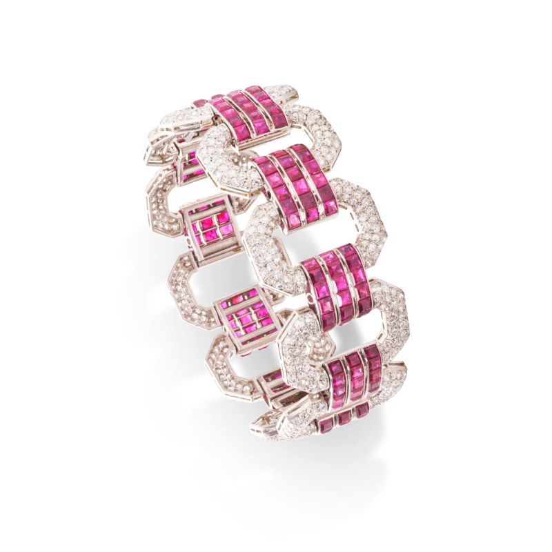 Bonhams подводит итоги онлайн-аукциона Paris Jewels