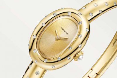 Baignoire: золото формы и времени