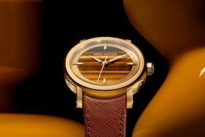 Louis Vuitton Escale Tiger’s Eye: время в природном отражении
